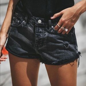 Bandit Cutoff Shorts - Black